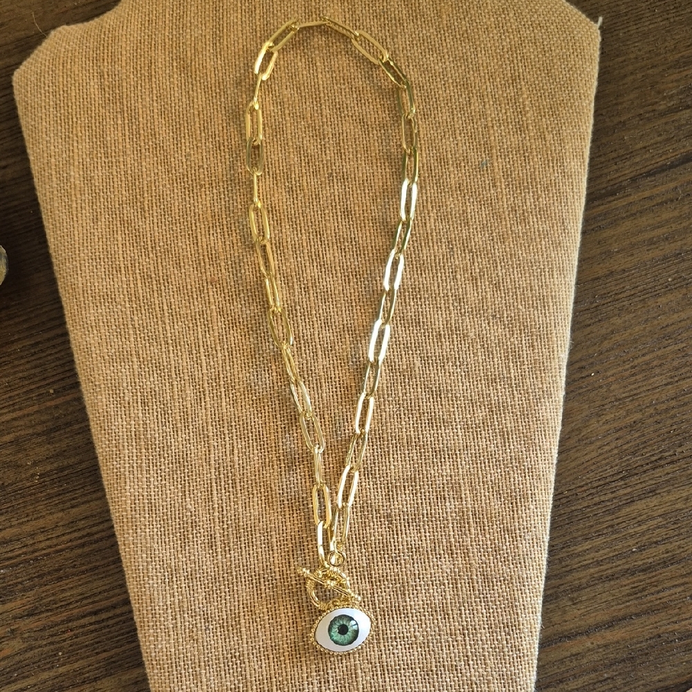 Eyeball Necklace NeW
